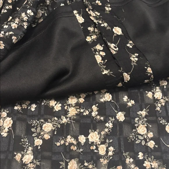 And Now This Black Floral chiffon v neck top SZ 1X plus size puffy sleeve NWT - Picture 13 of 14
